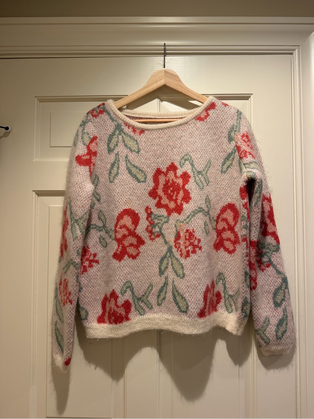 Sezane Jumper Sweater in Cream and Red
